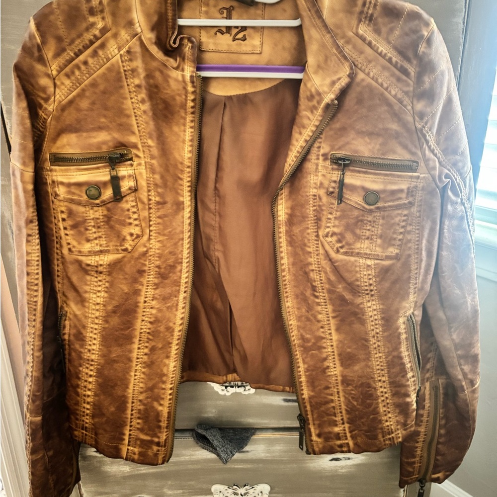 Brown Leather Jacket with Zipper Pockets